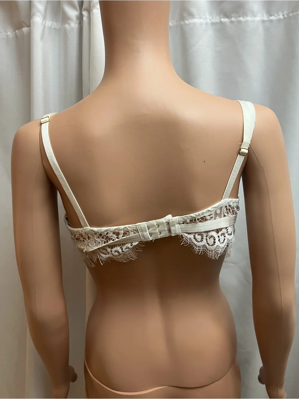 Tic Toc White Lace Bralette Bra Crop Top Size L Adjustable Straps Boho Floral